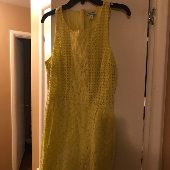 Sleeveless green dress - Picture 4 of 6